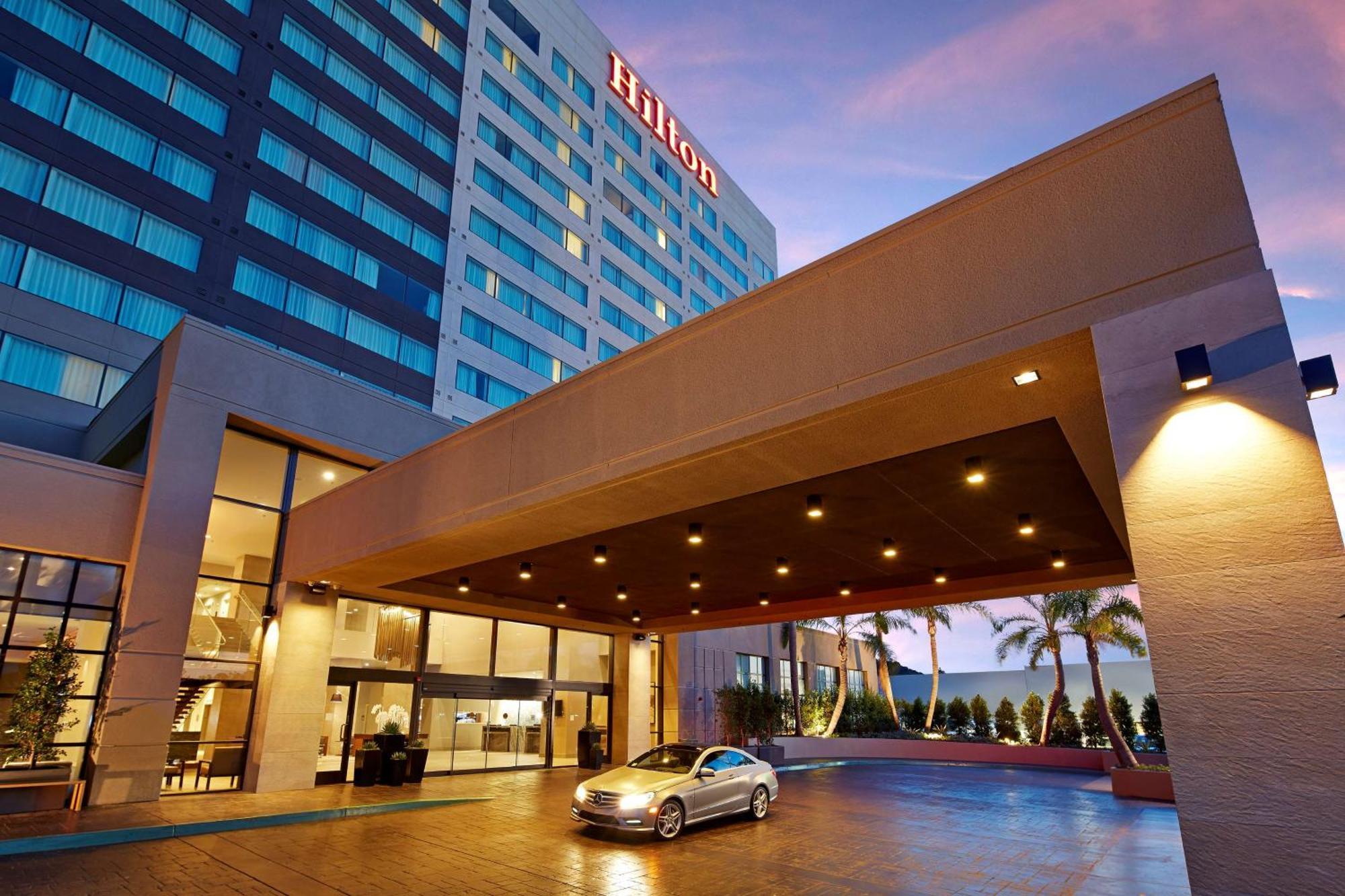 Hilton San Diego Mission Valley Exteriör bild